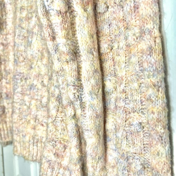 Anthropologie Heartloom Freya Cozy Chunky Knit Neutral Pastel Sweater NWT Medium - Picture 13 of 16